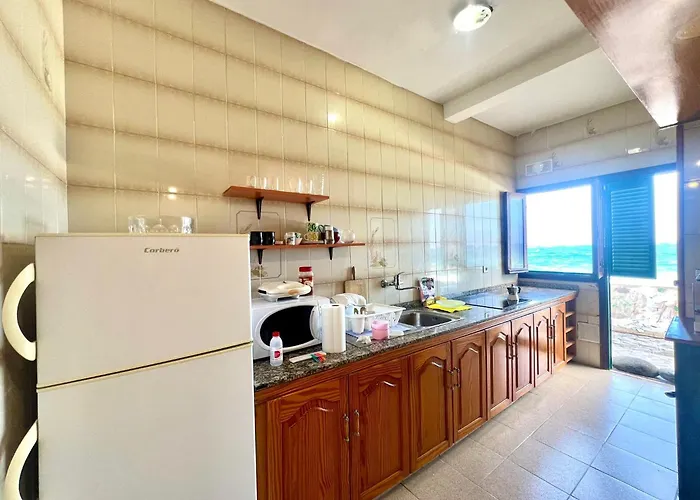 Apartment Cozy Front Of The Sea La Mareta