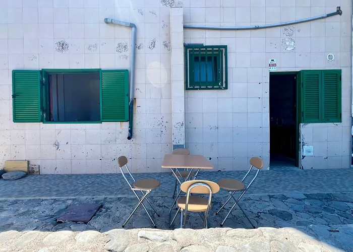 Apartment Cozy Front Of The Sea