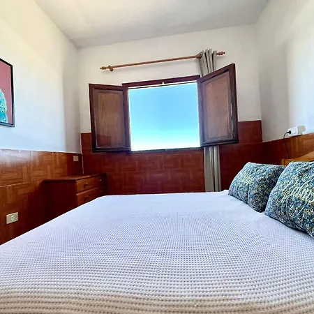 Cozy Front Of The Sea Apartment