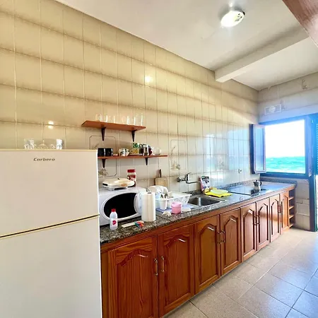 شقة Cozy Front Of The Sea La Mareta