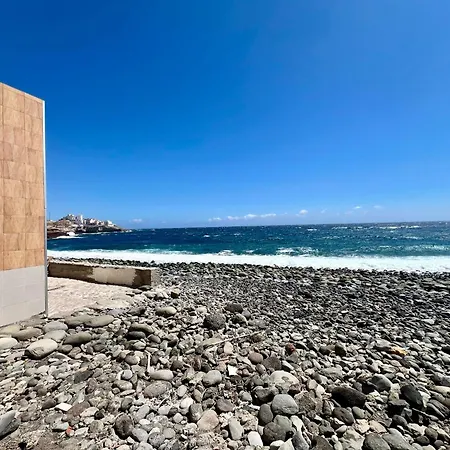 شقة Cozy Front Of The Sea La Mareta